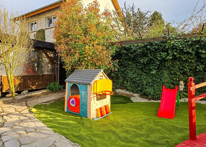 Star-Apartment - Calm, Spacious & Garden, 120M2